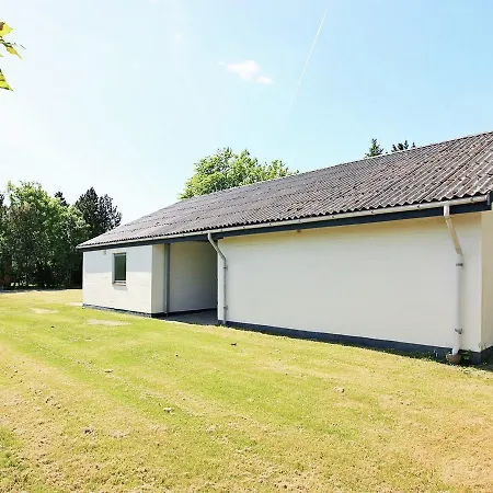Four-bedroom Holiday In 7