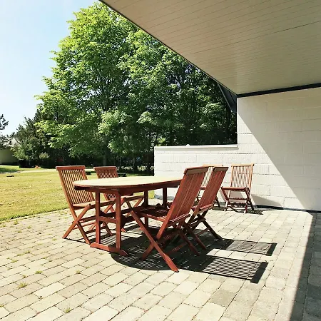 Feriehus Four-bedroom Holiday In 7 *